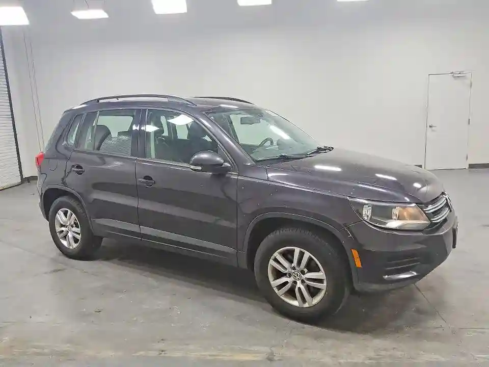WVGAV7AX0GW546343 2016 VOLKSWAGEN TIGUAN-3