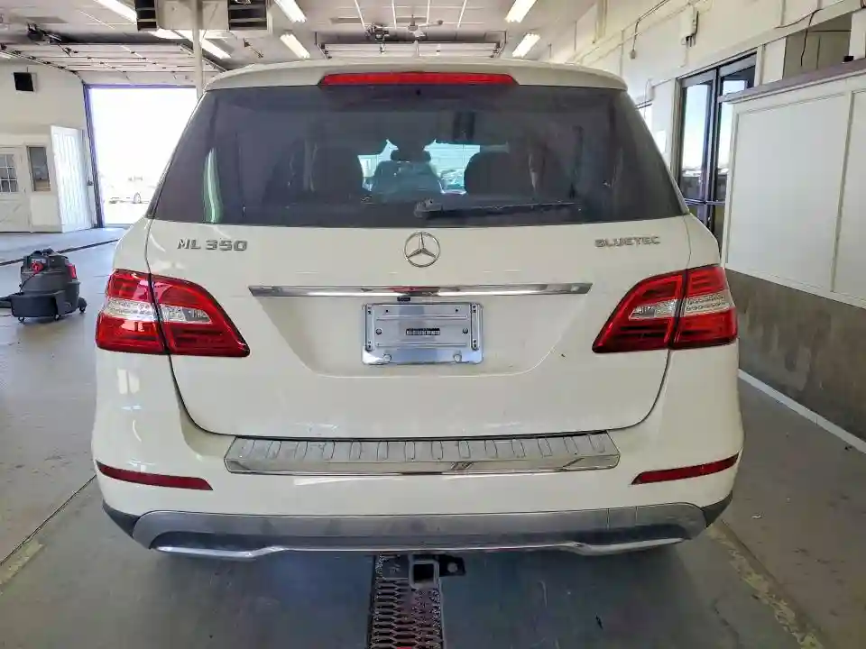 4JGDA2EB5DA238586 2013 MERCEDES-BENZ M-CLASS-5