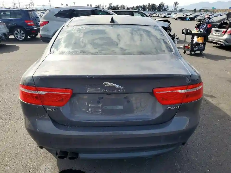 SAJAE4BN7HA951311 2017 JAGUAR XE-5