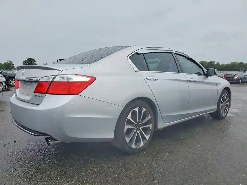 1HGCR2F53FA135821 2015 HONDA ACCORD-2