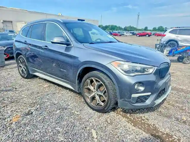 WBXHT3C33H5F72590 2017 BMW X1-3