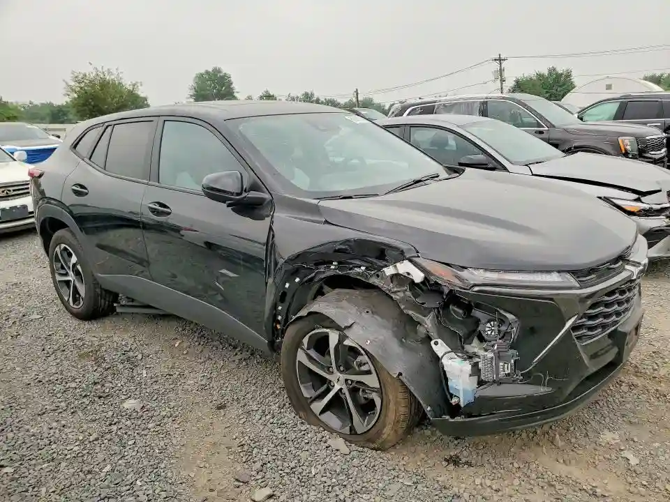 KL77LGE27RC002233 2024 CHEVROLET TRAX-3