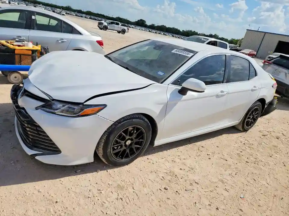 4T1B11HK1KU718763 2019 TOYOTA CAMRY LE-0