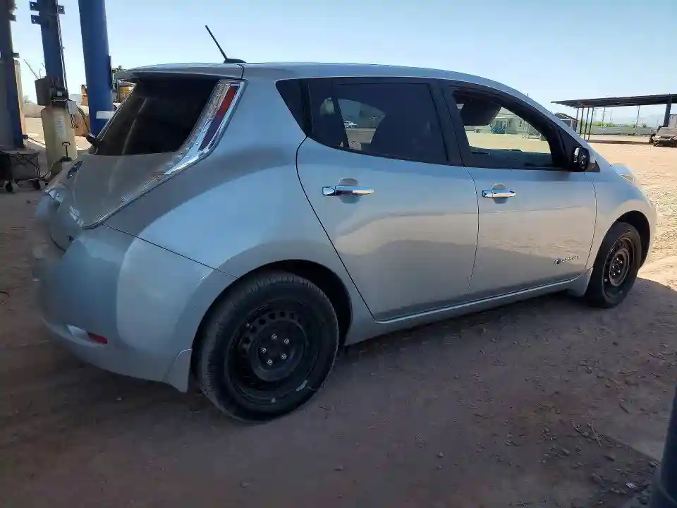 1N4BZ0CP9HC311269 2017 NISSAN LEAF-2