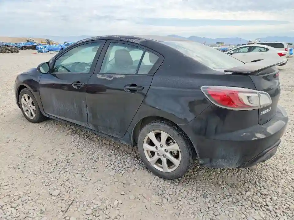 JM1BL1SF7A1336926 2010 MAZDA 3-1