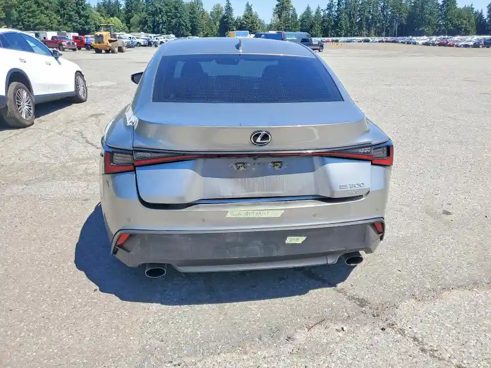 JTHD81F26N5049902 2022 LEXUS IS-5