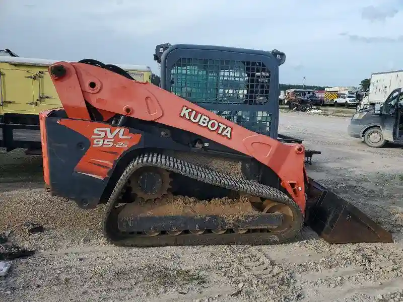 1014440 2017 KUBOTA SVL95-2S-5