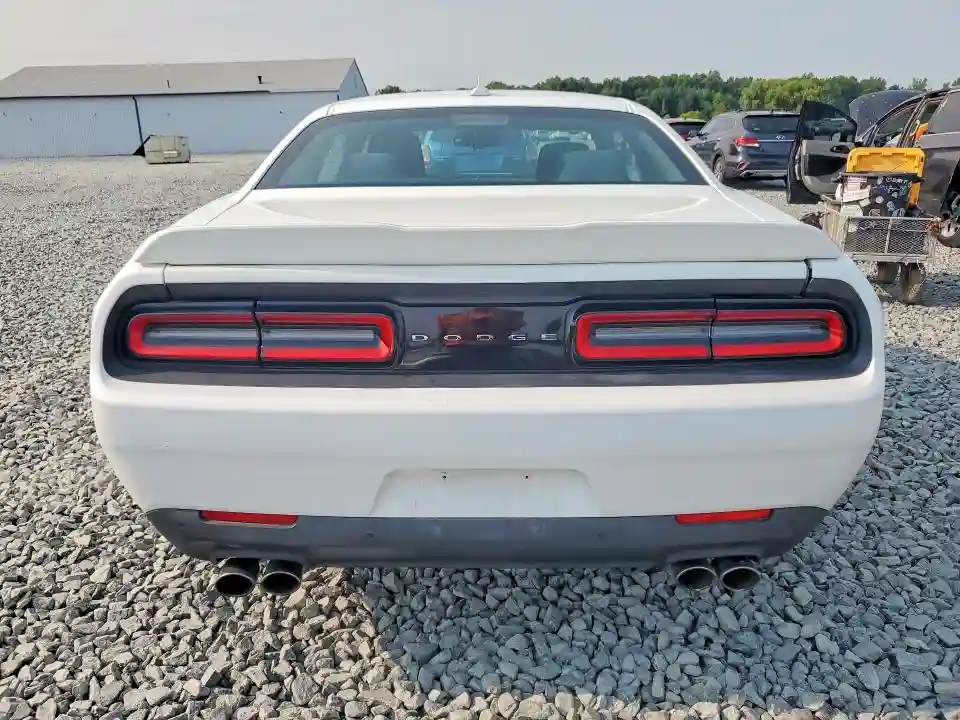 2C3CDZAG9GH257136 2016 DODGE CHALLENGER-5