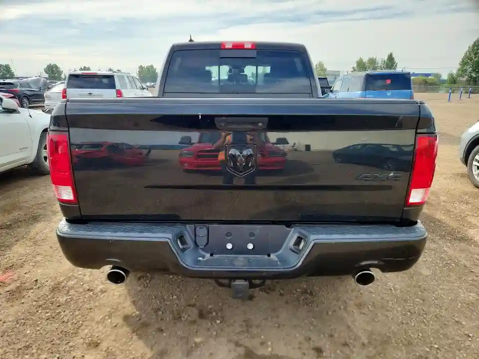 1C6RR7TM2JS283504 2018 RAM 1500-5