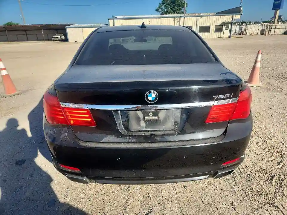 WBAKC6C54AC393699 2010 BMW 7 SERIES-5