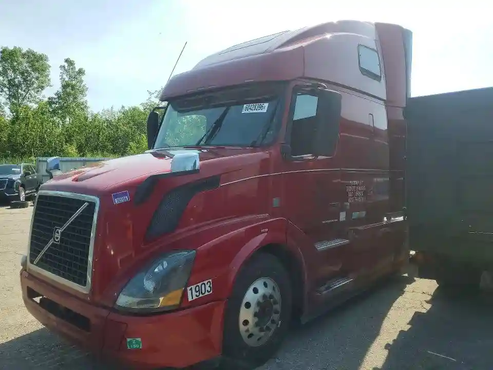 4V4NC9EH9HN981903 2017 VOLVO ALL MODELS-0