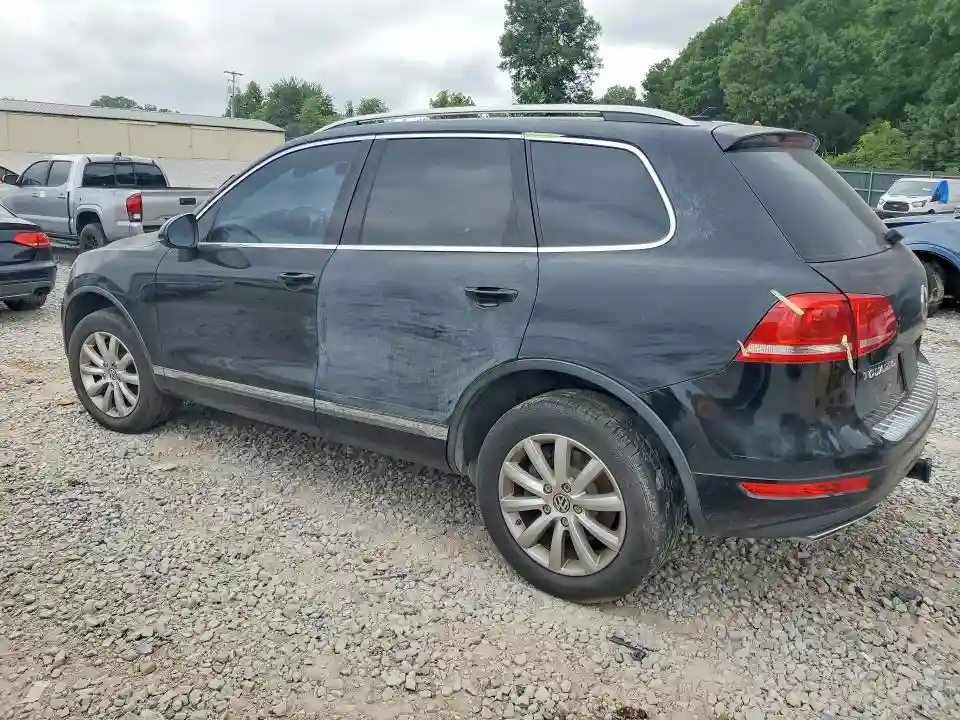 WVGEK9BP3CD006883 2012 VOLKSWAGEN TOUAREG-1