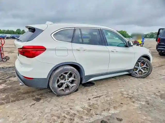 WBXHT3C54K5L97904 2019 BMW X1-2