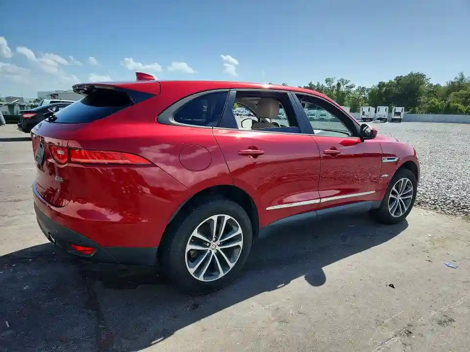 SADCJ2EV9JA257300 2018 JAGUAR F-PACE-2