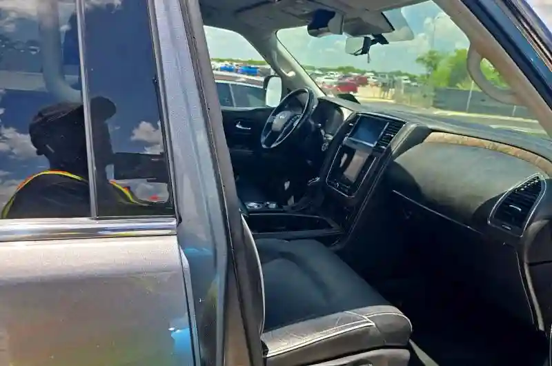 JN8AZ2AF3M9720407 2021 INFINITI QX80-4
