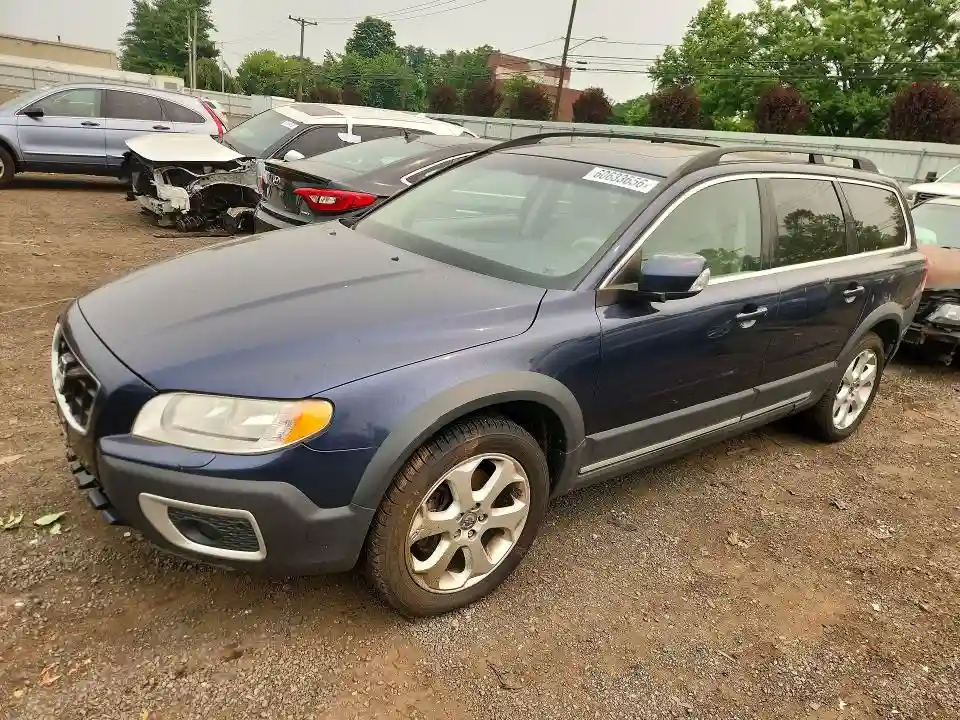YV4902BZ5B1107621 2011 VOLVO XC70-0