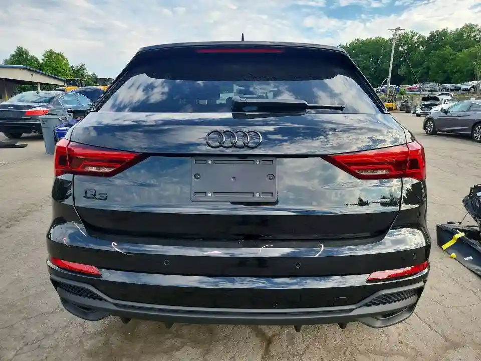 WA1DECF36S1054738 2025 AUDI Q3-5