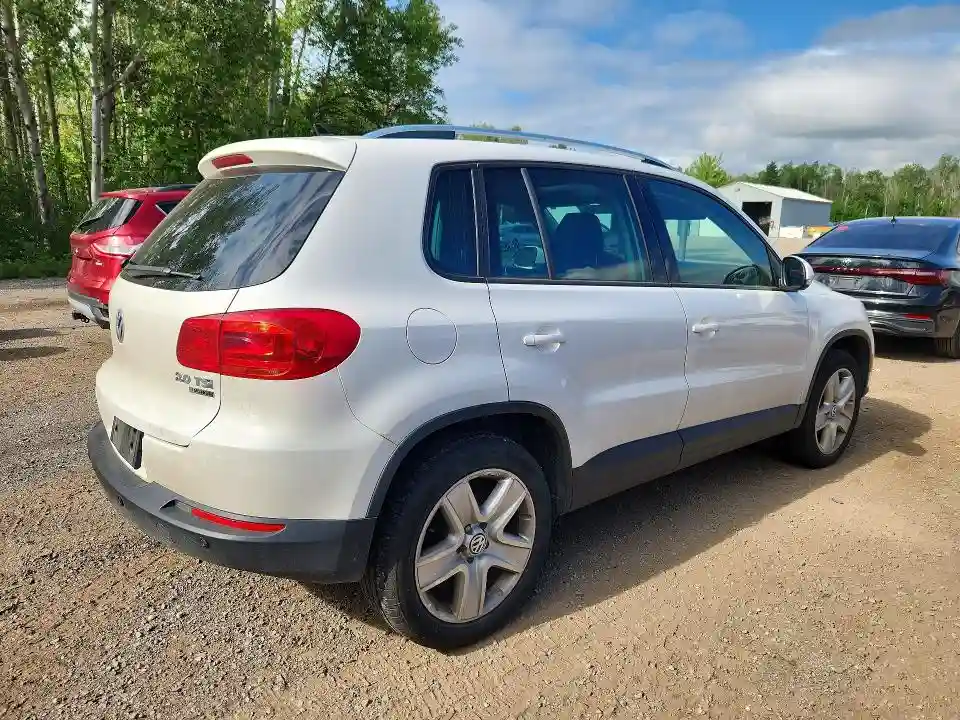 WVGBV7AX4CW604498 2012 VOLKSWAGEN TIGUAN-2