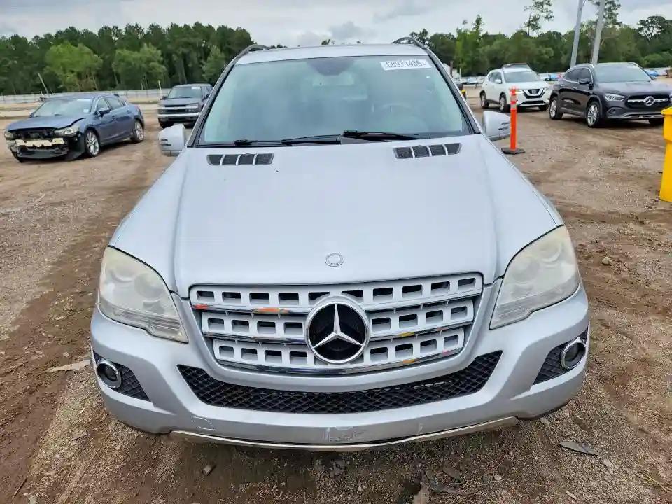 4JGBB2FB2BA701025 2011 MERCEDES-BENZ M-CLASS-4