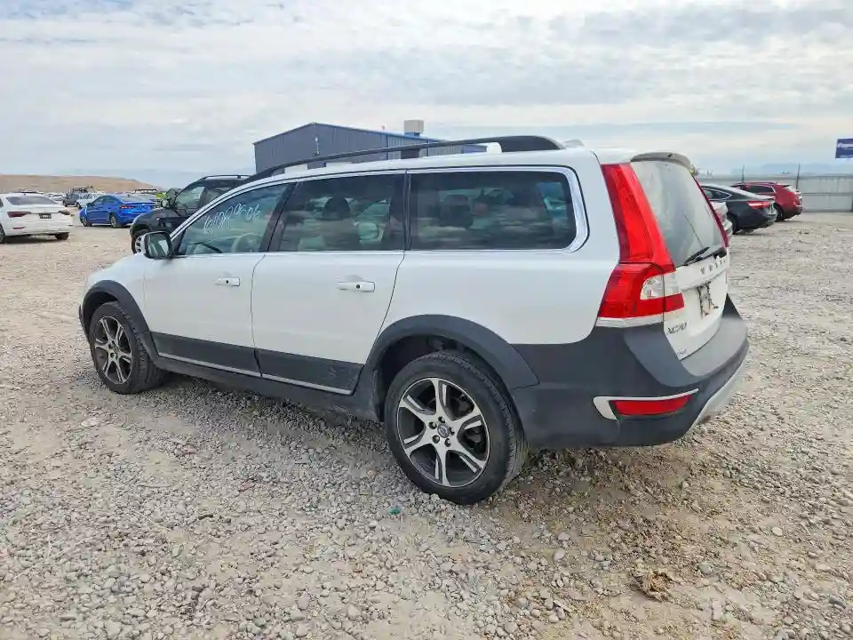 YV4902NBXF1199443 2015 VOLVO XC70-1