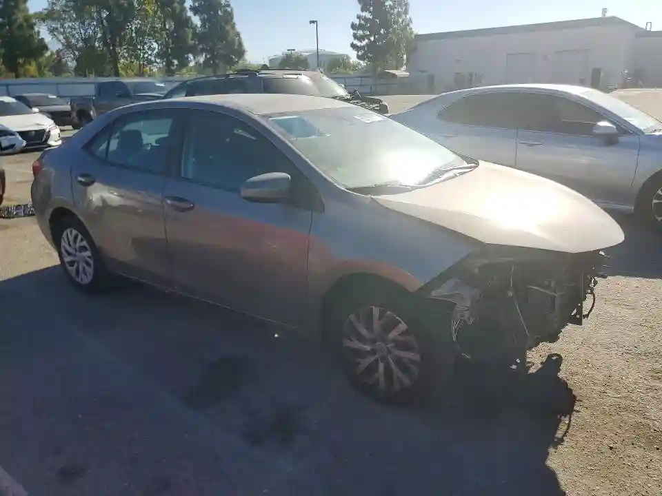 5YFBURHE6JP832029 2018 TOYOTA COROLLA-3