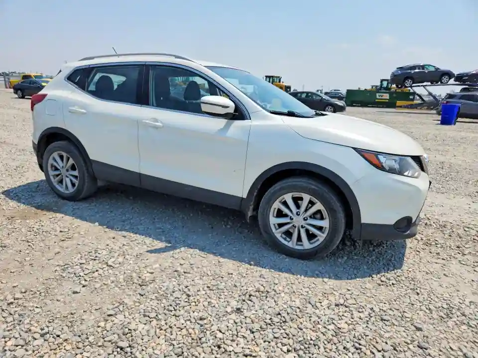 JN1BJ1CR1HW118575 2017 NISSAN ROGUE-3