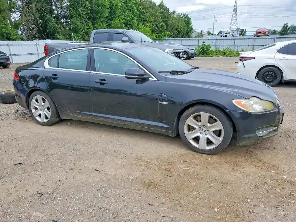 SAJXA0FB2BLR99180 2011 JAGUAR XF-3