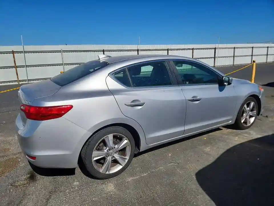 19VDE1F50DE019942 2013 ACURA ILX-2