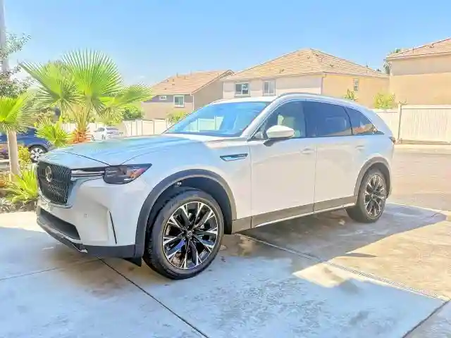 JM3KKEHA8R1181974 2024 MAZDA CX-90-1