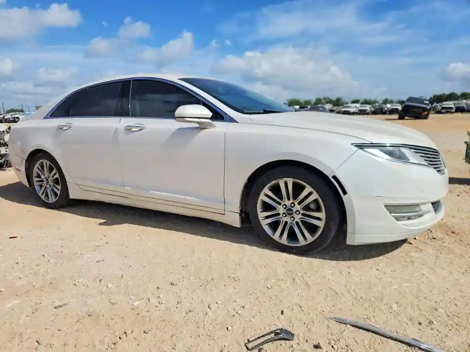 3LN6L2GK7DR825152 2013 LINCOLN MKZ-3
