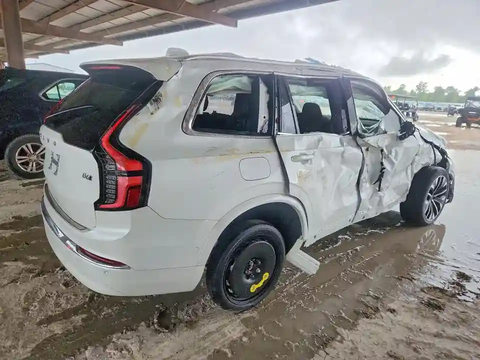 YV4062PB7S1372799 2025 VOLVO XC90-2