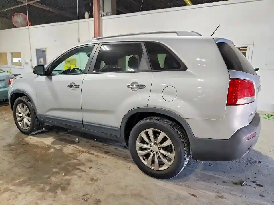 5XYKT4A25BG054088 2011 KIA SORENTO-1