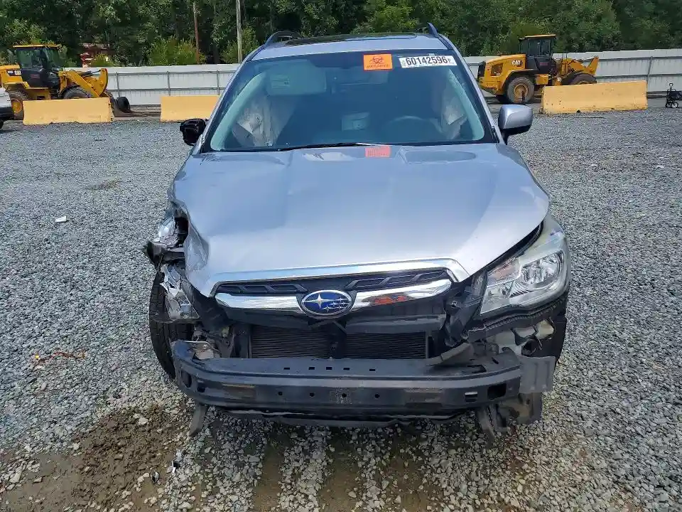 JF2SJAEC5HH591729 2017 SUBARU FORESTER 2-4