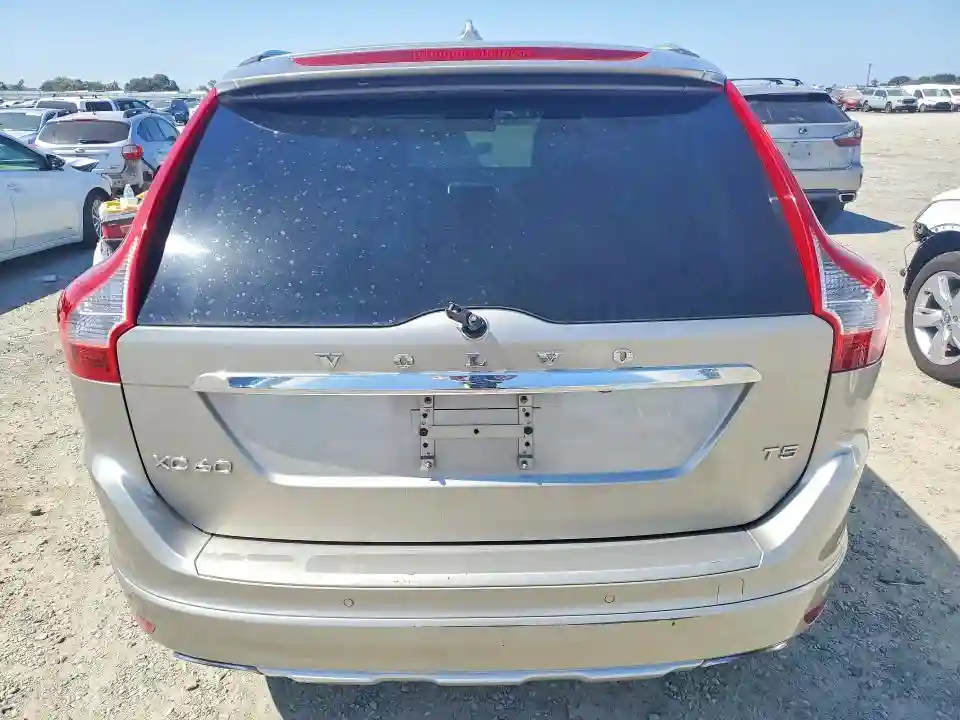 YV426MDC1F2616691 2015 VOLVO XC60-5