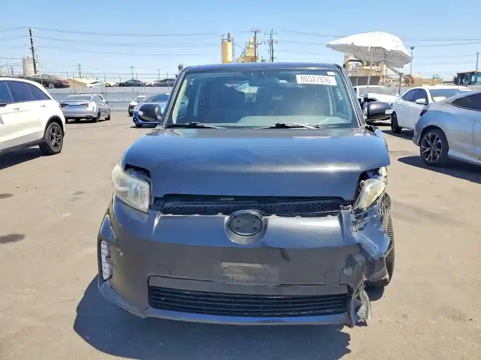 JTLZE4FE5DJ032868 2013 SCION XB BASE-4