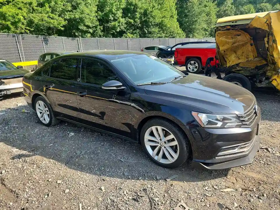 1VWLA7A32KC006697 2019 VOLKSWAGEN PASSAT-3