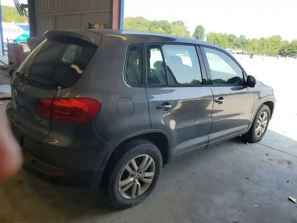 WVGBV3AX1EW605250 2014 VOLKSWAGEN TIGUAN-2