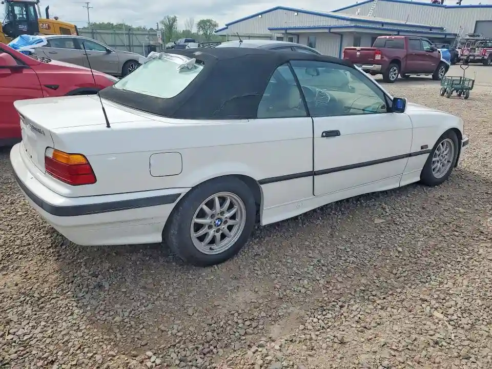 WBABJ6322RJD35905 1994 BMW 3 SERIES-2