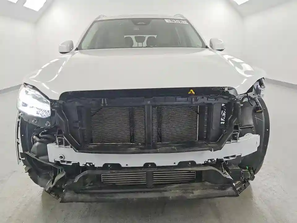 YV4H60CE4R1203406 2024 VOLVO XC90-4