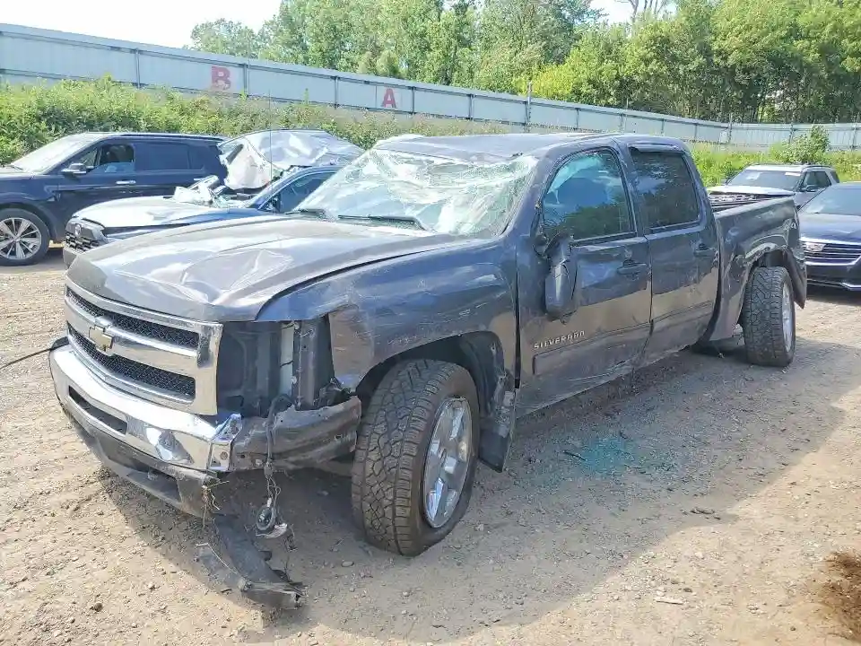 3GCPKSE33BG161982 2011 CHEVROLET SILVERADO-0