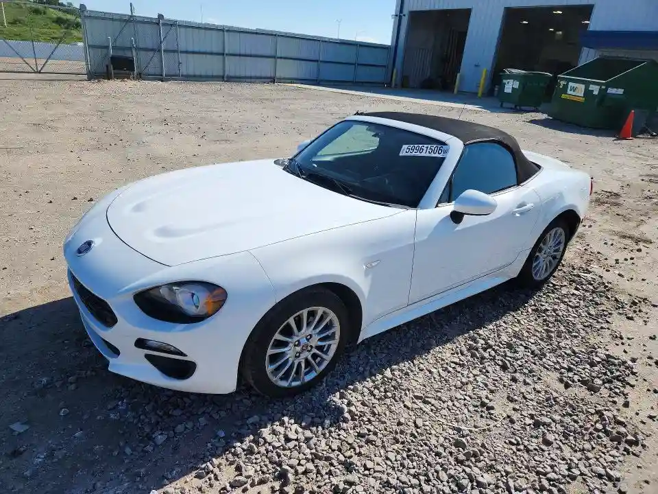 JC1NFAEK8H0106130 2017 FIAT ALL MODELS-0