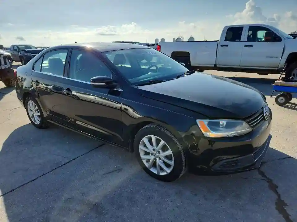 3VWDX7AJ7DM392858 2013 VOLKSWAGEN JETTA-3