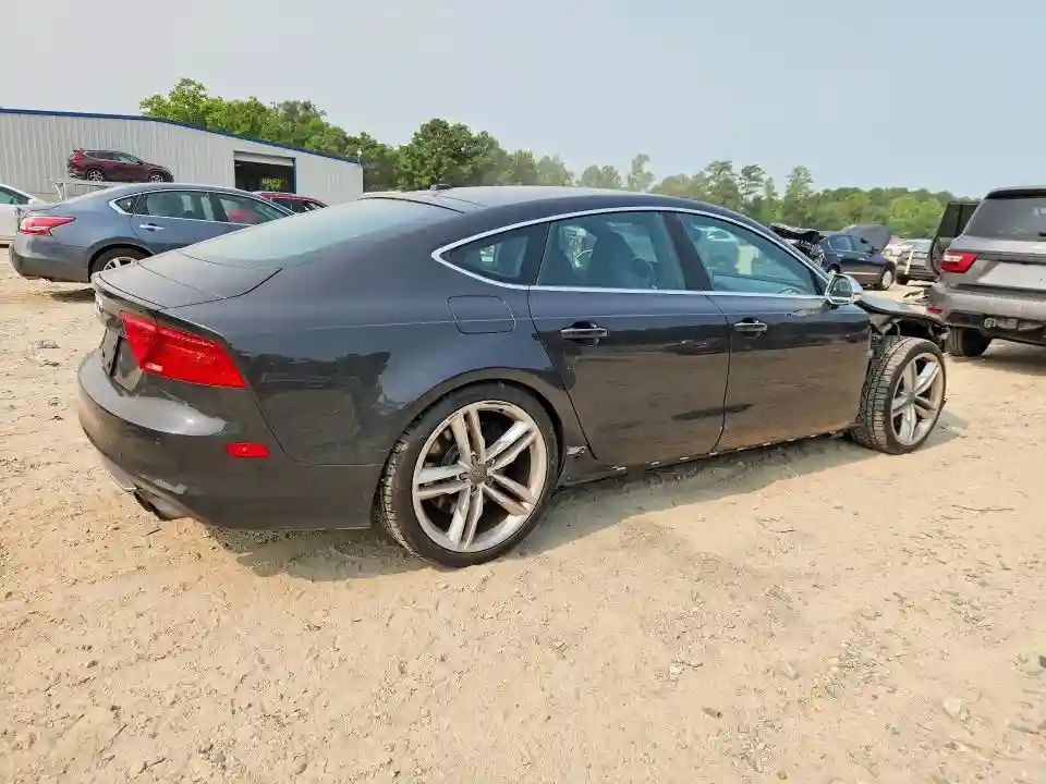 WAUW2AFC2DN090236 2013 AUDI S7/RS7-2