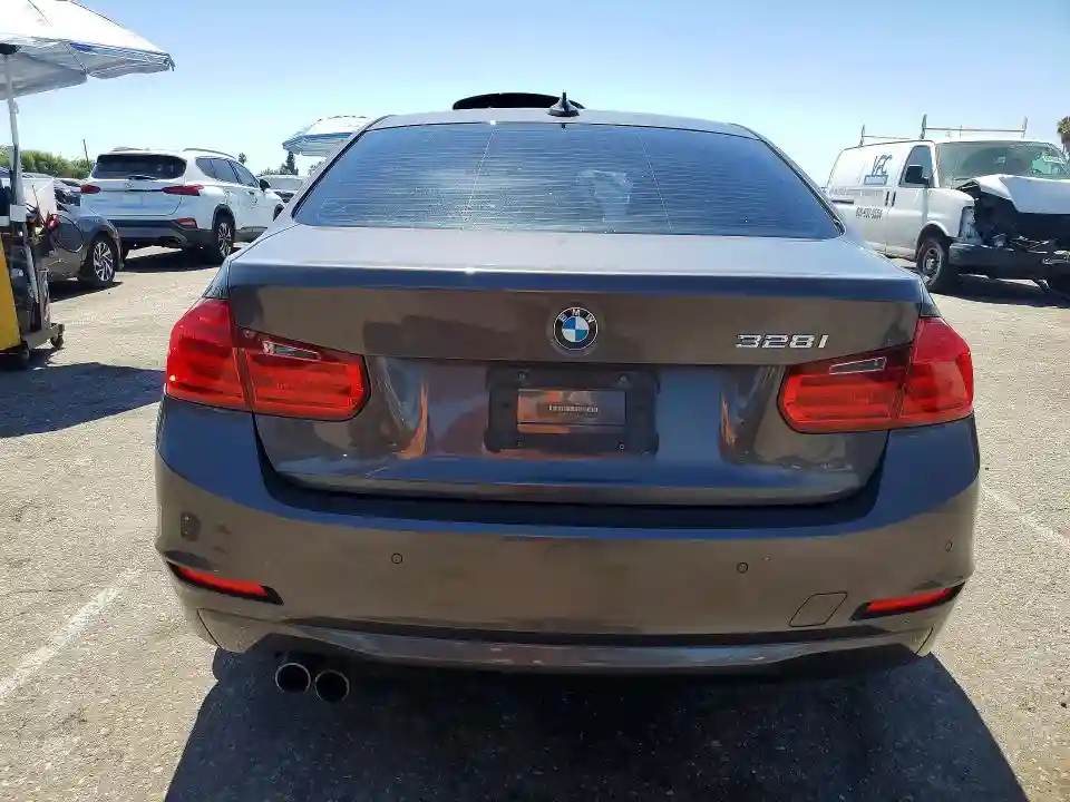 WBA3A5G59CNP18238 2012 BMW 3 SERIES-5