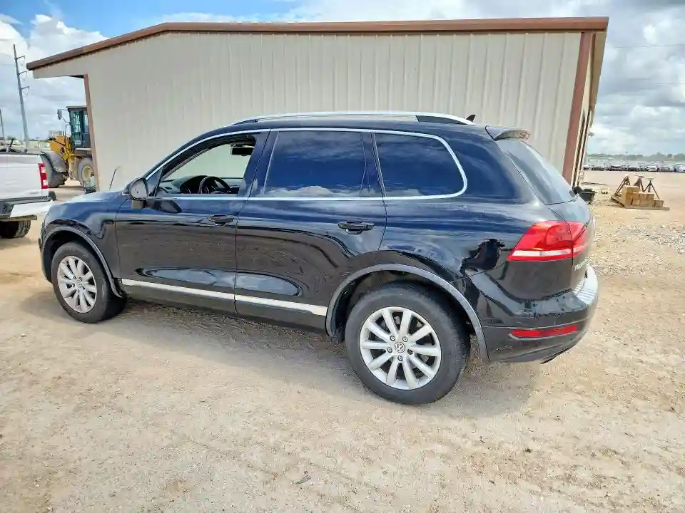 WVGEF9BP3CD009478 2012 VOLKSWAGEN TOUAREG-1