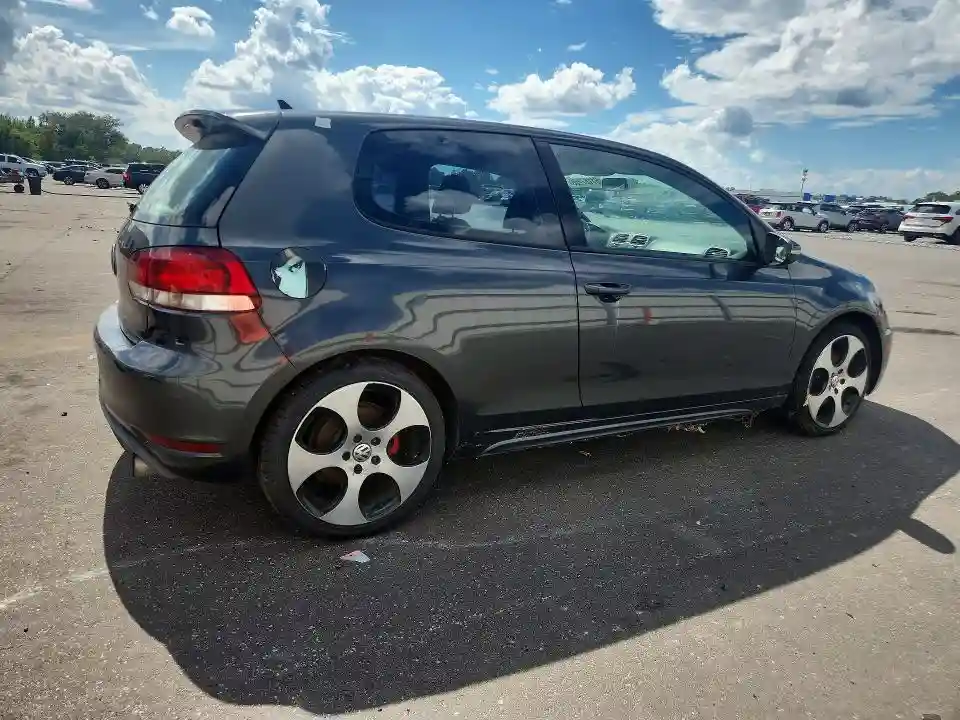 WVWFV7AJ2BW137517 2011 VOLKSWAGEN GTI-2