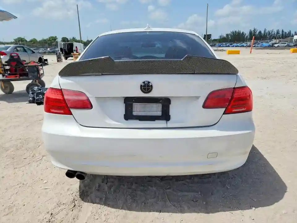 WBAKE5C59DJ107334 2013 BMW 3 SERIES-5