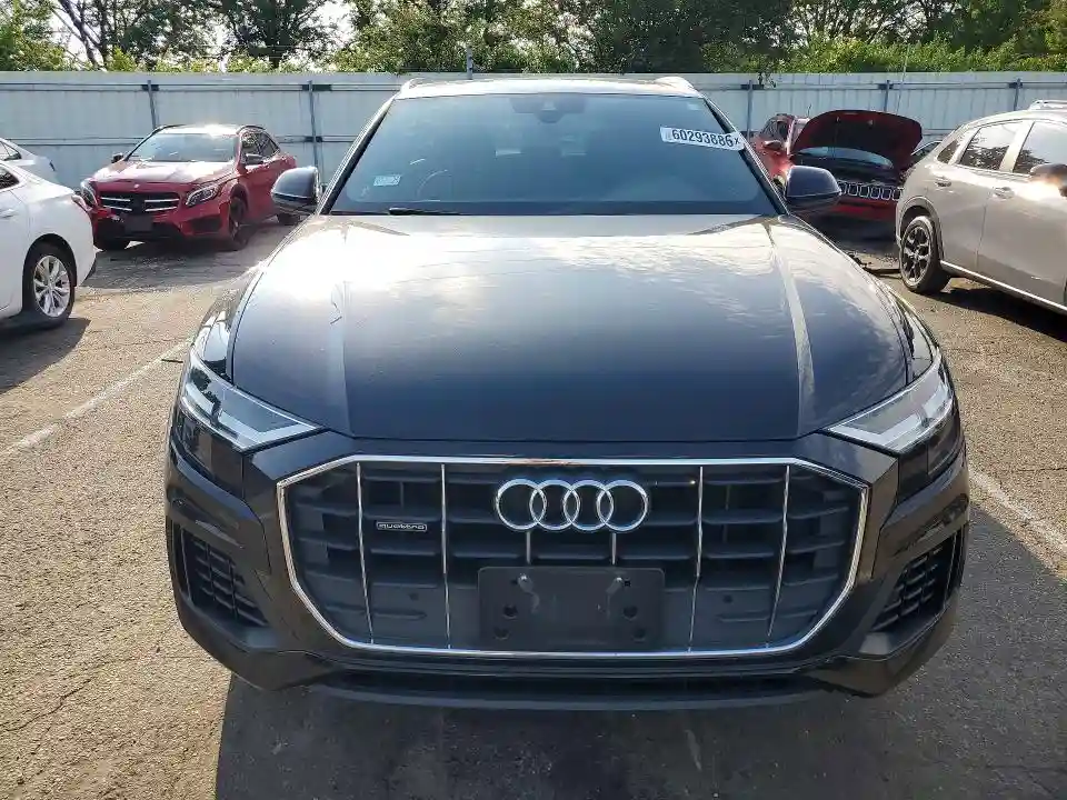 WA1AVAF13KD011544 2019 AUDI Q8-4