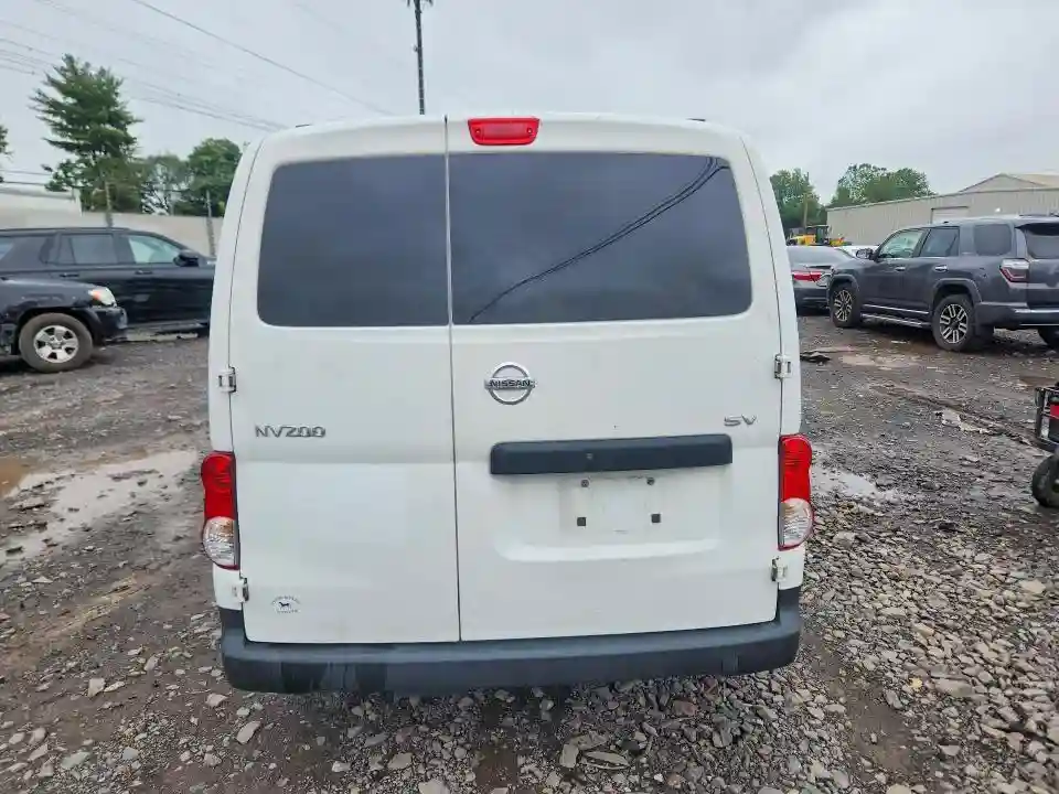 3N6CM0KNXEK693070 2014 NISSAN NV200 SV-5
