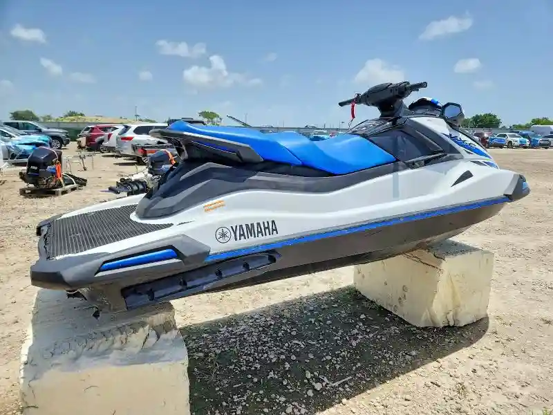 YAMA2301D424 2024 YAM VX LIMITED-3